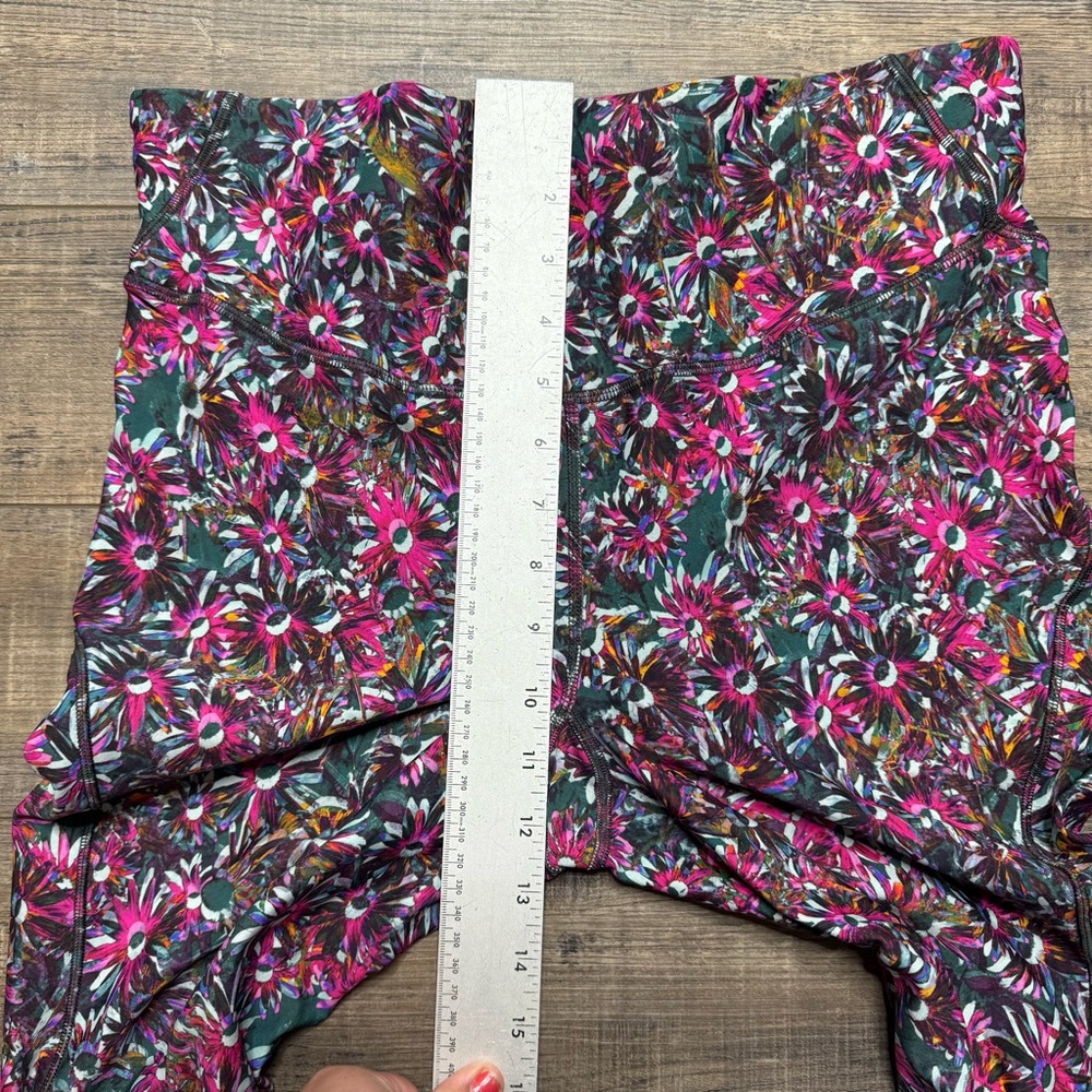 Lululemon Align High Rise Tight 28" Inseam Floral Pattern - Picture 3 of 12